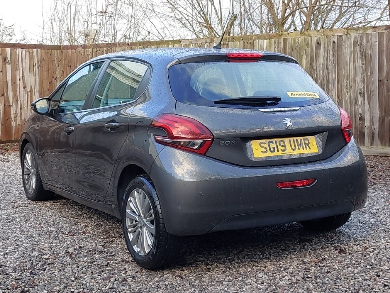 Used Peugeot 208 2019 for sale - 77201845: Photo 3