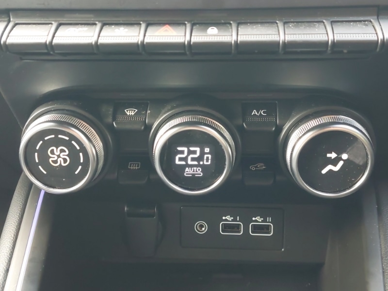 Used Renault Clio 2024 for sale - 76947279: Photo 15