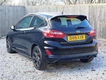 Used Ford Fiesta 2019 for sale - 77086805: Photo