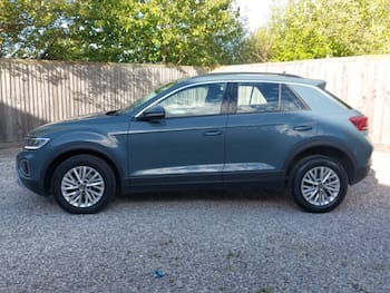 Used Volkswagen T-Roc 2023 for sale - 79844362: Photo