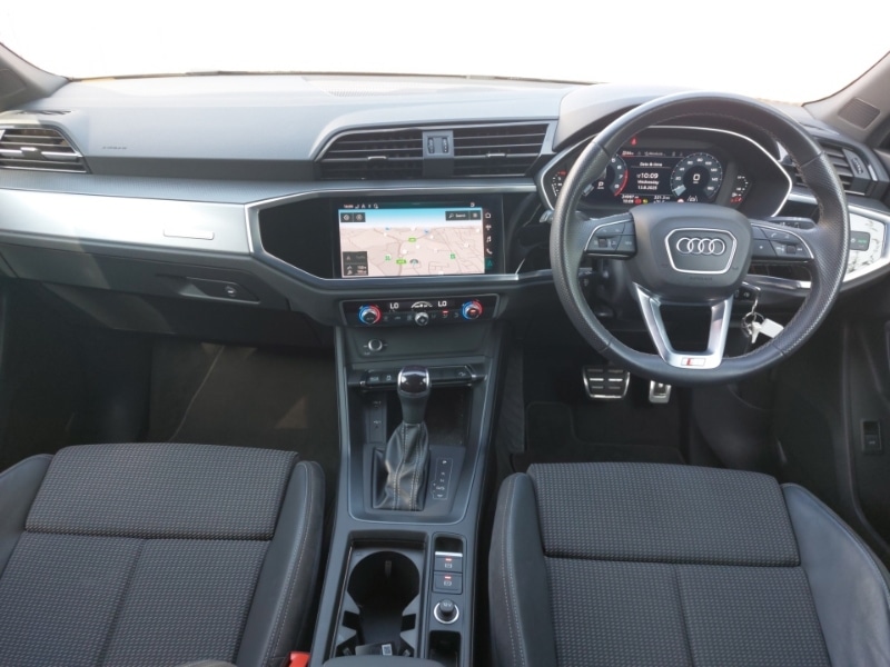 Used Audi Q3 2022 for sale - 76613853: Photo 2