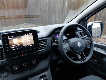 Used Renault Trafic 2025 for sale - 77289750: Photo