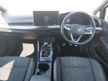 Used Volkswagen Golf 2024 for sale - 79513569: Photo