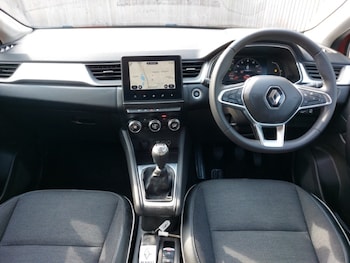 Used Renault Captur 2022 for sale - 75562605: Photo