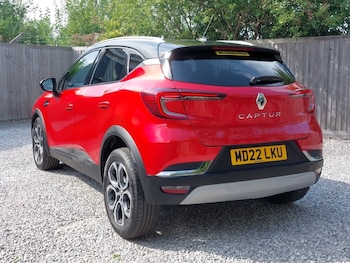 Used Renault Captur 2022 for sale - 75562605: Photo