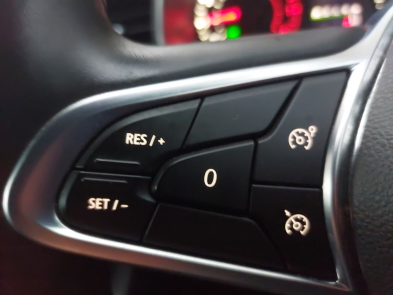 Used Renault Clio 2019 for sale - 76537201: Photo 14