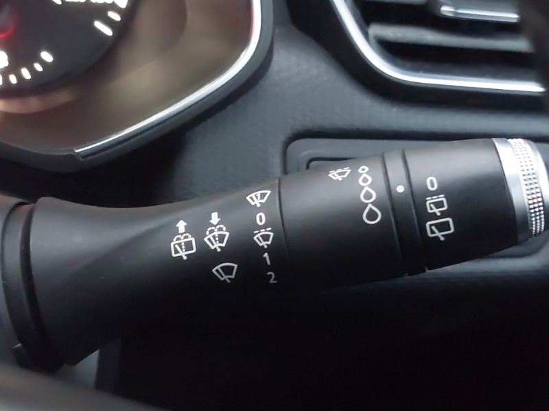 Used Renault Clio 2019 for sale - 76537201: Photo 16