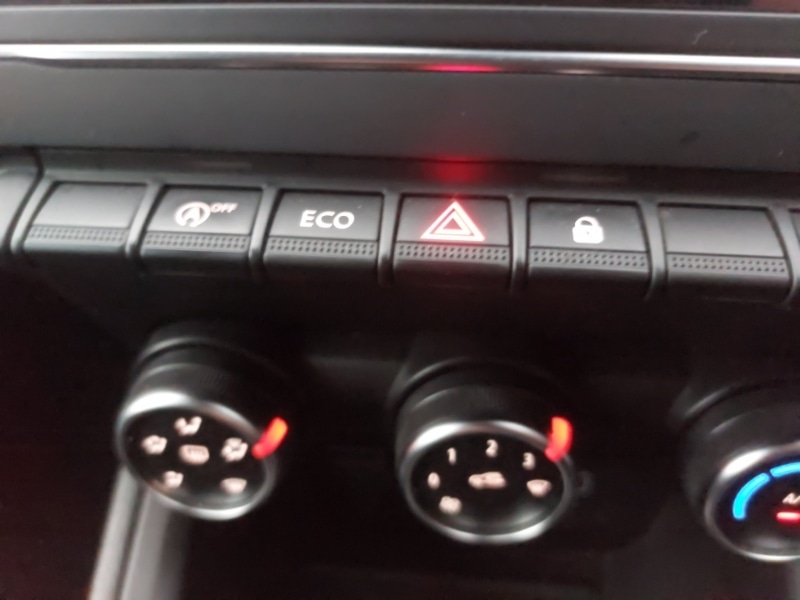 Used Renault Clio 2019 for sale - 76537201: Photo 18