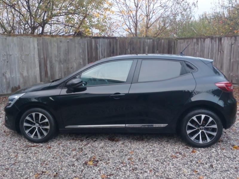 Used Renault Clio 2019 for sale - 76537201: Photo 4
