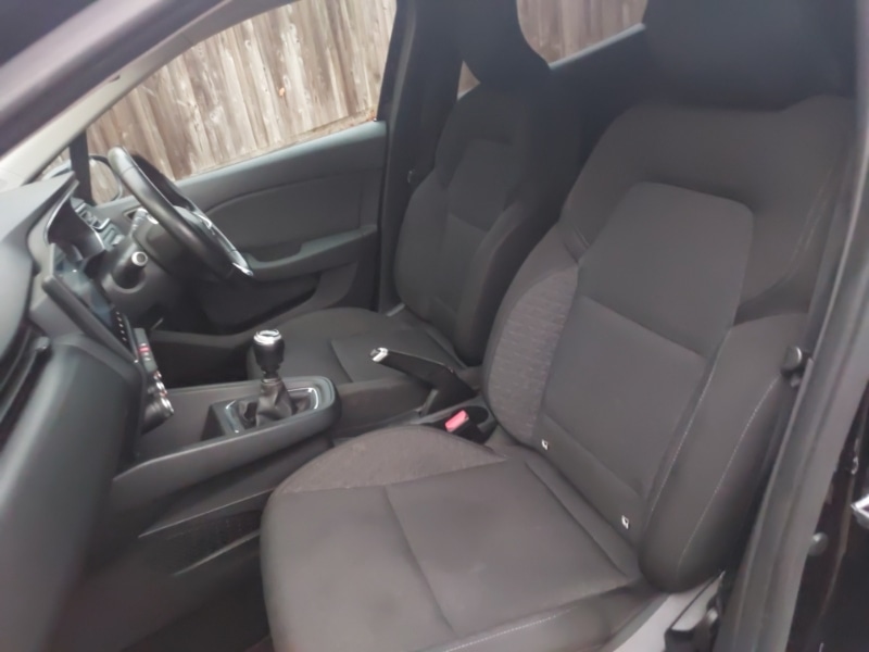 Used Renault Clio 2019 for sale - 76537201: Photo 5