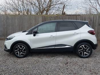 Used Renault Captur 2019 for sale - 77585309: Photo