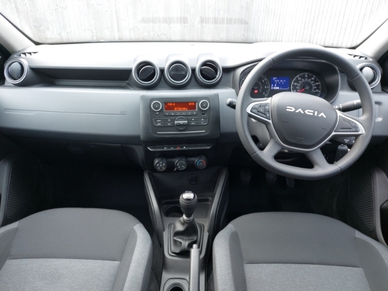 Used Dacia Duster 2023 for sale - 78032856: Photo 2