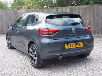 Used Renault Clio 2021 for sale - 75576662: Photo