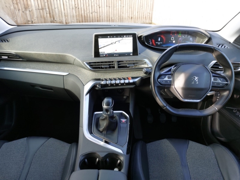 Used Peugeot 3008 2019 for sale - 77078425: Photo 2