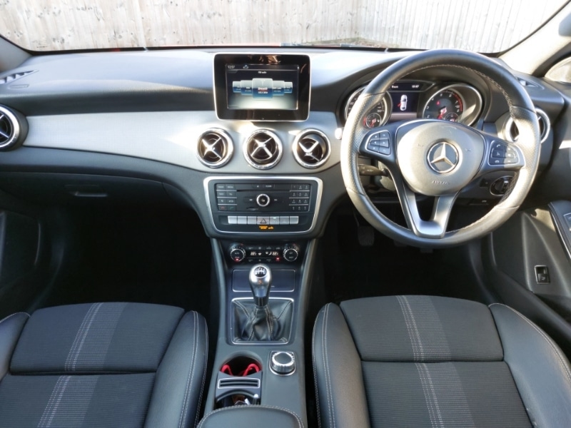 Used Mercedes-Benz CLA 2018 for sale - 77031862: Photo 2