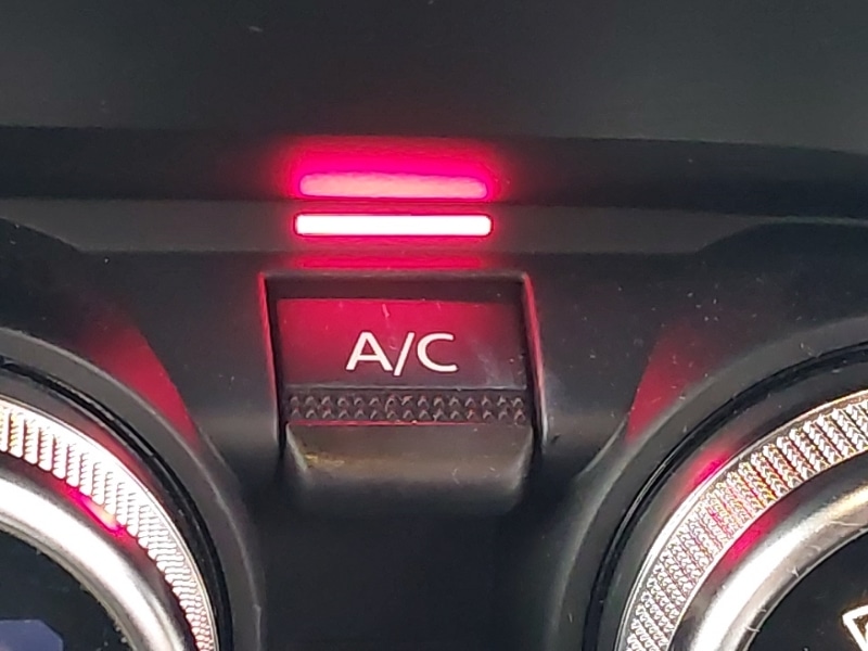 Used Renault Clio 2023 for sale - 77405359: Photo 18