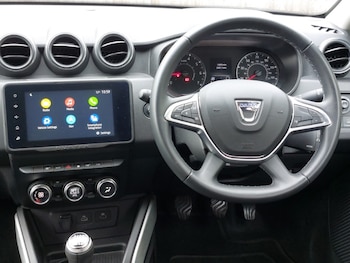 Used Dacia Duster 2022 for sale - 76091677: Photo