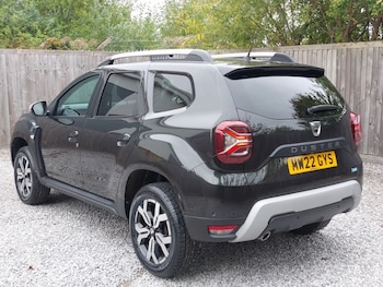 Used Dacia Duster 2022 for sale - 76091677: Photo