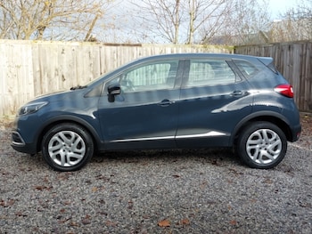 Used Renault Captur 2016 for sale - 76920273: Photo