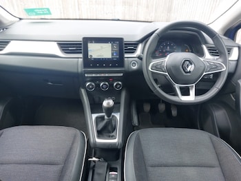 Used Renault Captur 2023 for sale - 79286131: Photo