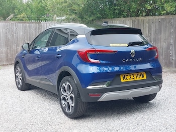 Used Renault Captur 2023 for sale - 79286131: Photo