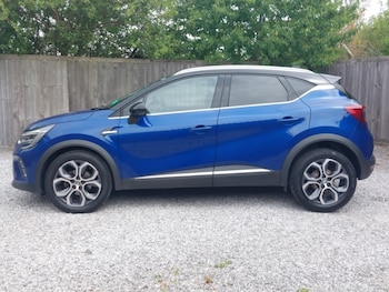 Used Renault Captur 2023 for sale - 79286131: Photo