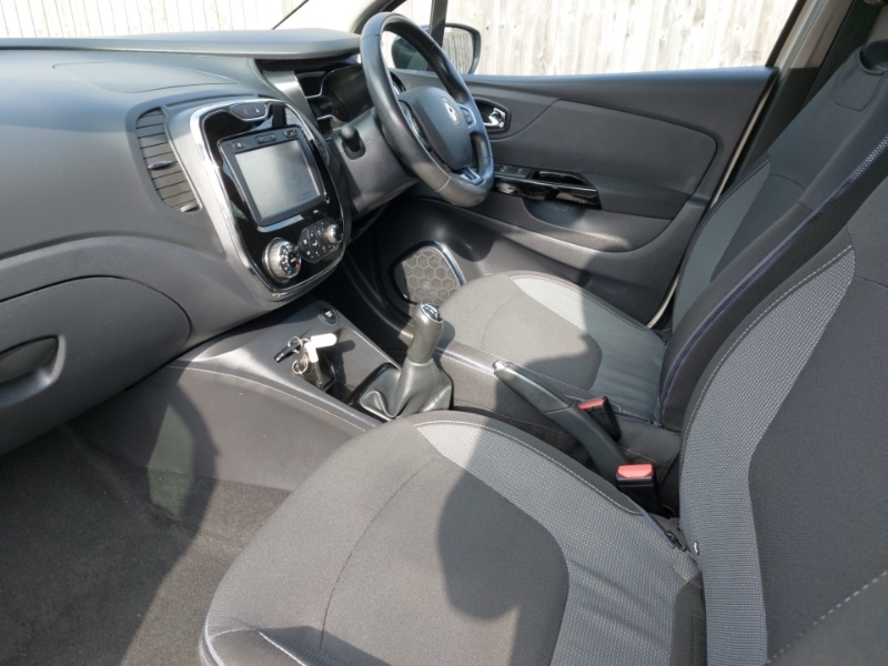 Used Renault Captur 2017 for sale - 77761091: Photo 5