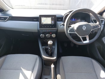 Used Renault Clio 2025 for sale - 79534601: Photo