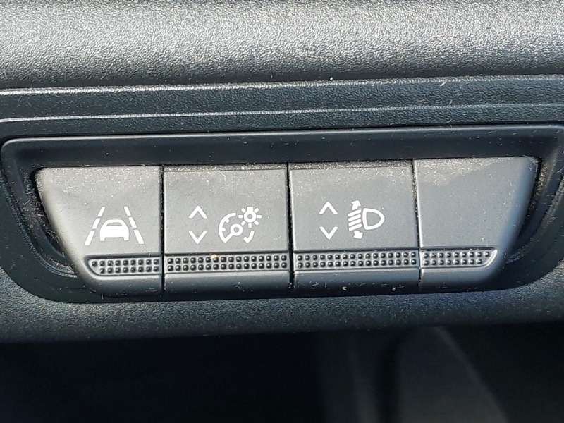 Used Renault Captur 2020 for sale - 76365344: Photo 19