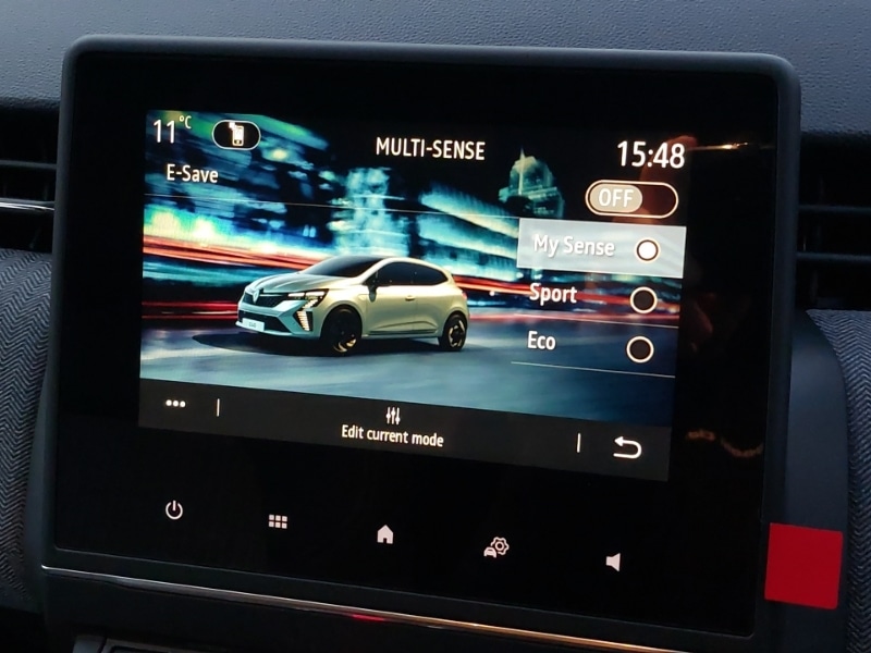 Used Renault Clio 2025 for sale - 76897602: Photo 15