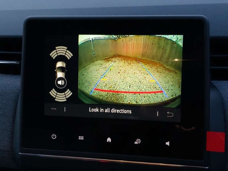 Used Renault Clio 2025 for sale - 76897602: Photo 19