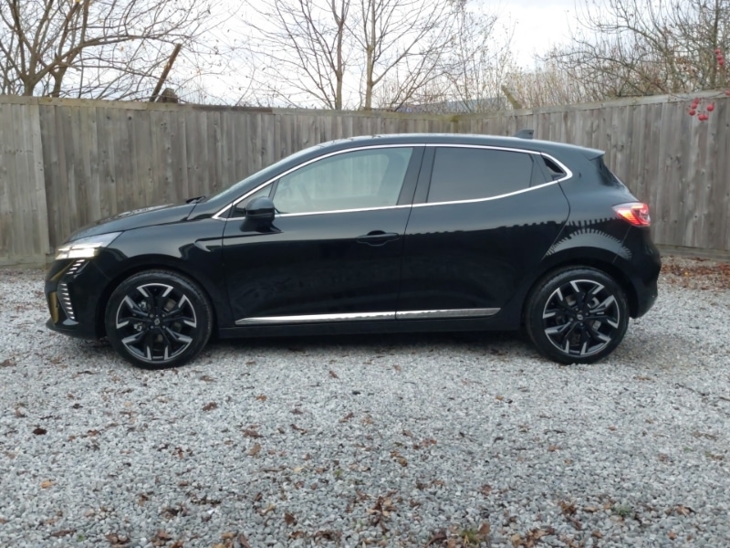 Used Renault Clio 2025 for sale - 76897602: Photo 4