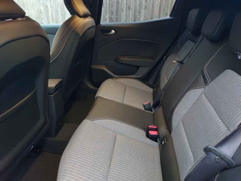 Used Renault Clio 2025 for sale - 76897602: Photo 6