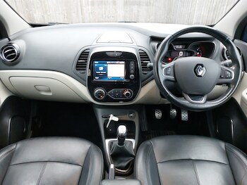 Used Renault Captur 2019 for sale - 77410142: Photo