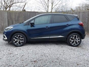 Used Renault Captur 2019 for sale - 77410142: Photo