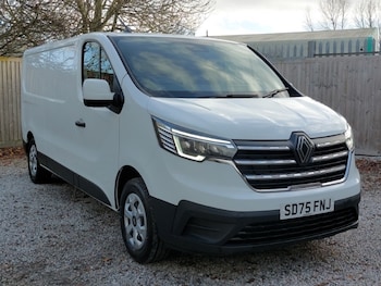 Renault Trafic feature image