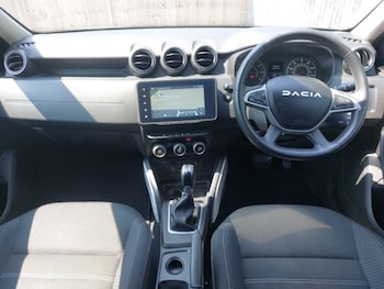 Used Dacia Duster 2023 for sale - 79180163: Photo