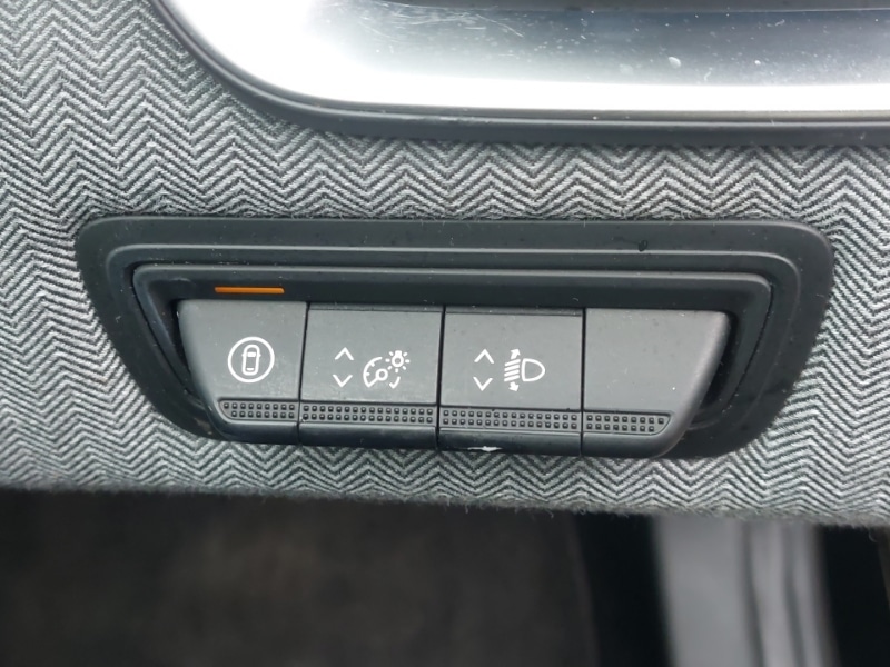 Used Renault Clio 2024 for sale - 76116363: Photo 12