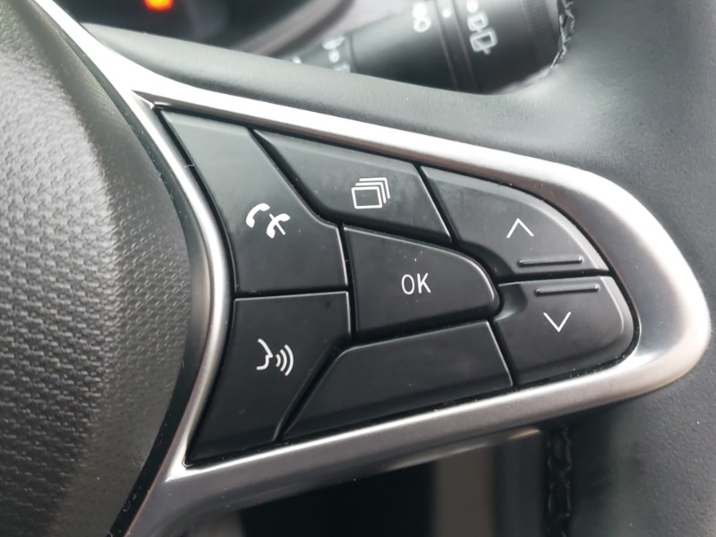 Used Renault Clio 2024 for sale - 76116363: Photo 15