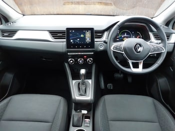 Used Renault Captur 2023 for sale - 77815717: Photo