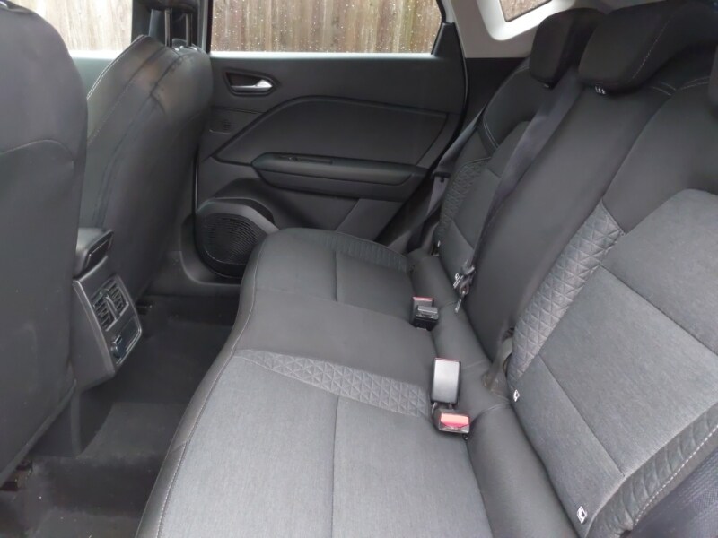 Used Renault Captur 2023 for sale - 77815717: Photo 6