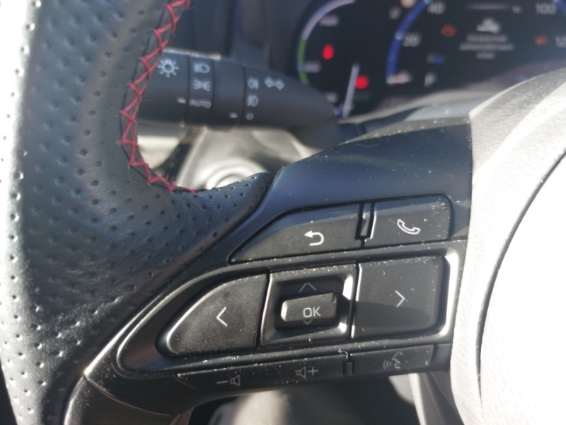 Used Toyota Yaris Cross 2023 for sale - 77329667: Photo 15