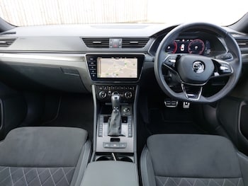 Used Skoda Superb 2023 for sale - 77999794: Photo