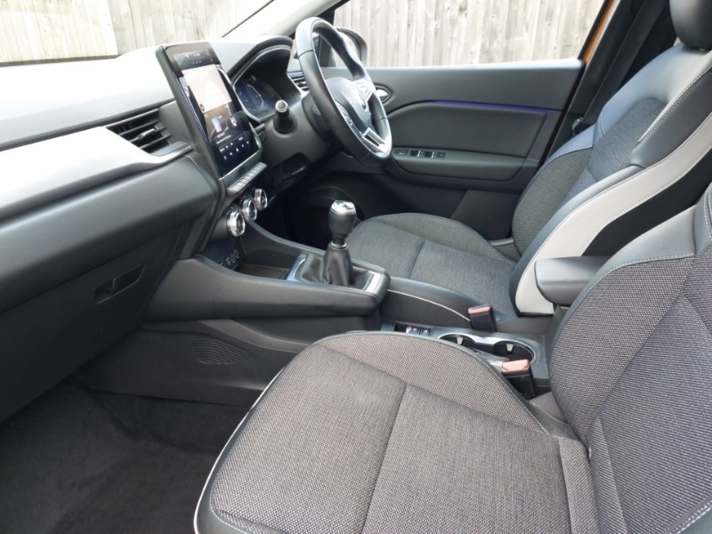 Used Renault Captur 2021 for sale - 77405373: Photo 5