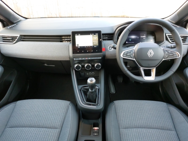 Used Renault Clio 2025 for sale - 76906951: Photo 2