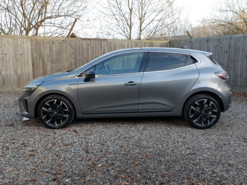 Used Renault Clio 2025 for sale - 76906951: Photo 4