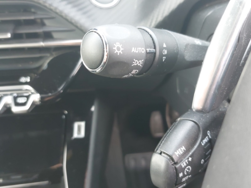 Used Peugeot 2008 2023 for sale - 78146842: Photo 19