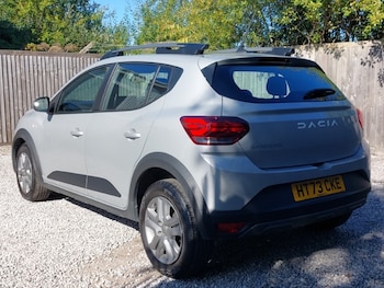 Used Dacia Sandero Stepway 2023 for sale - 76054028: Photo