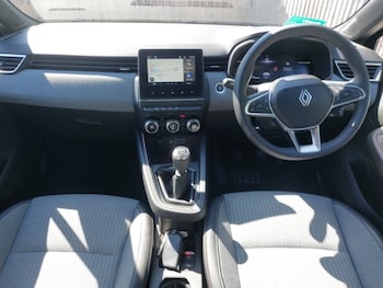 Used Renault Clio 2025 for sale - 79171117: Photo