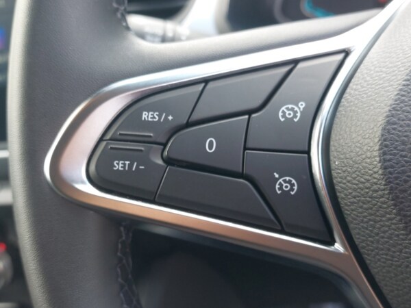 Used Renault Captur 2023 for sale - 76160308: Photo 15